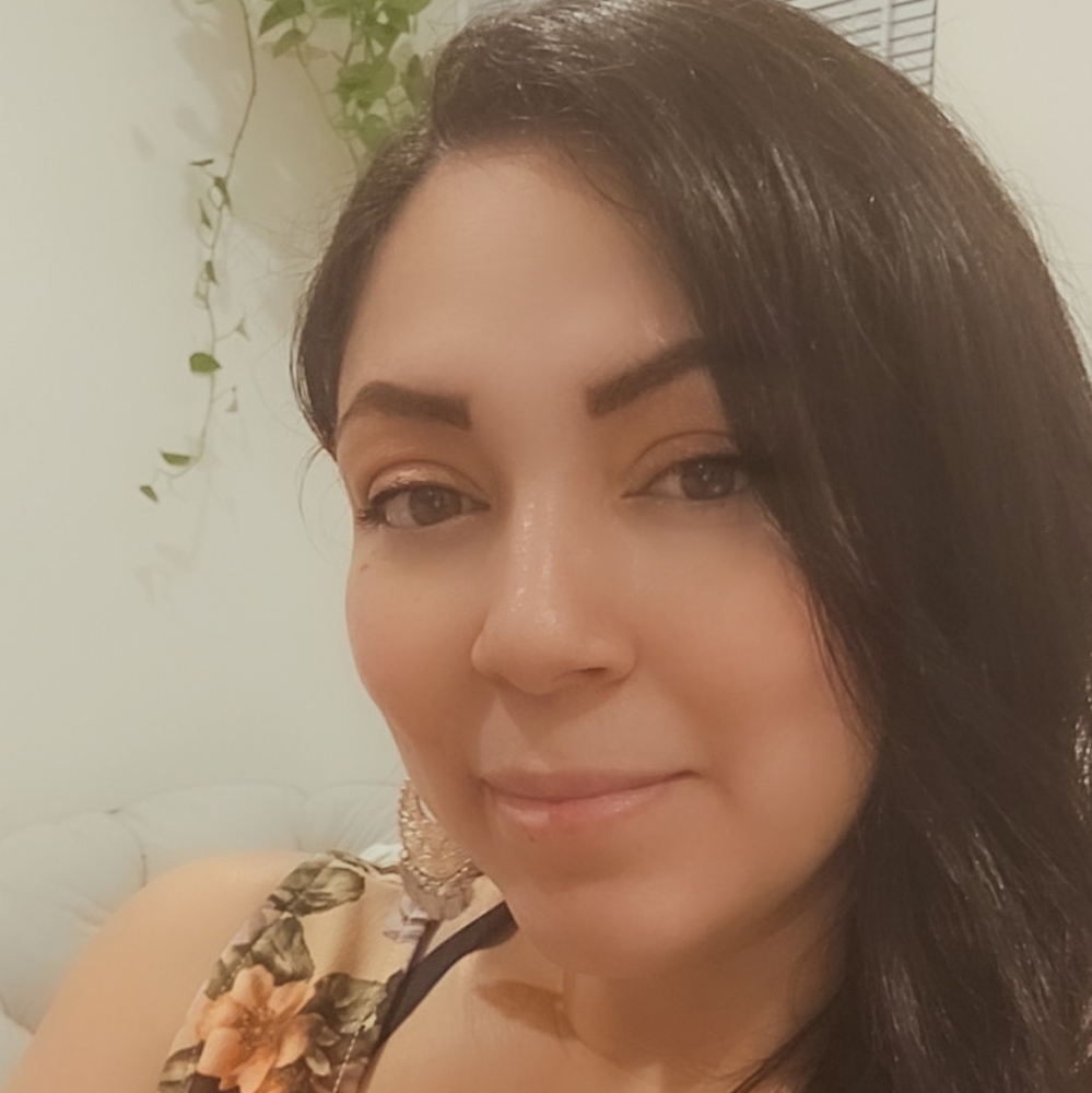 Meet your Posher, Neida